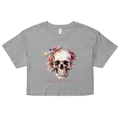 Love Me To Death crop top tee