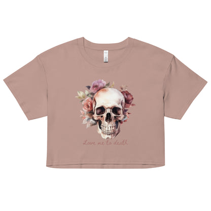 Love Me To Death crop top tee